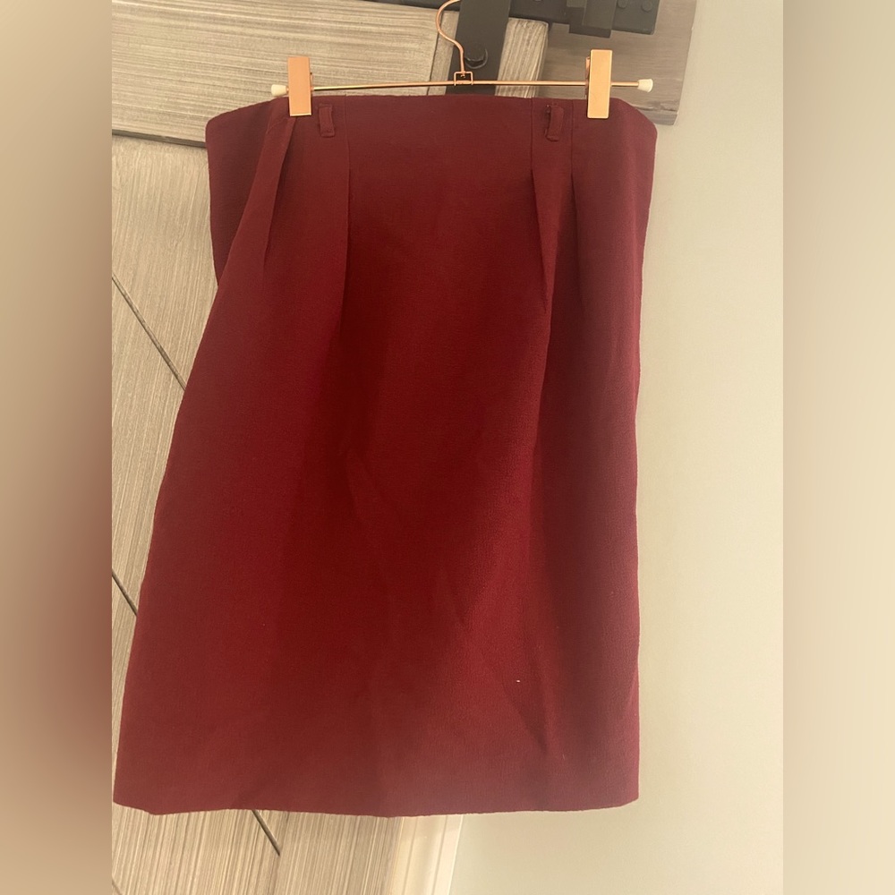 Maroon pencil skirt